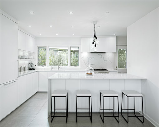 Modern Style White High Gloss Lacquer Finished Kitchen Cabinets