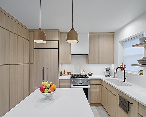 Modern Samll Wood Grain Kitchen Cabinets With Storage Solutions