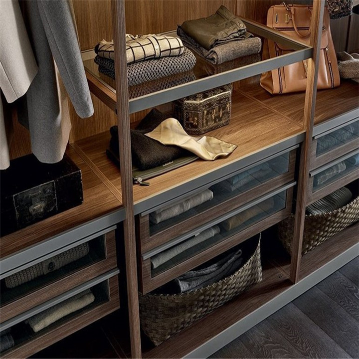 Italian Luxury Walk In Closet